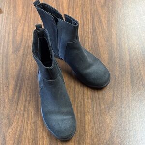 Ecco Dark Blue Ankle Boots